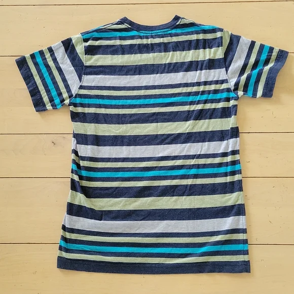 🌺3 for $10 OP Tee - Picture 3 of 3